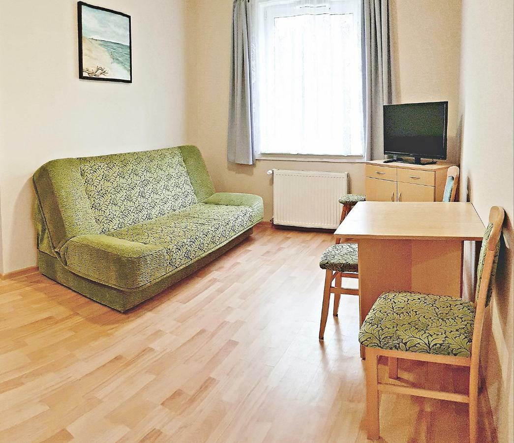Pokoje Goscinne Konik Morski Dębki Exterior foto